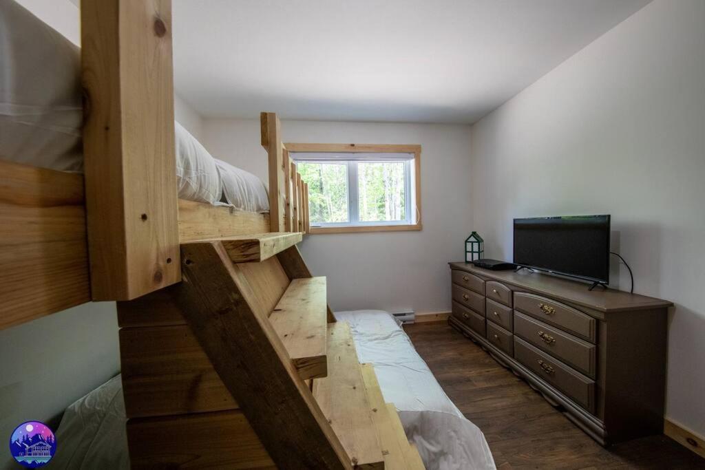 Chalet Deschamps- Spa- Chien Accepte- Nature- Estrie Mansonville Экстерьер фото